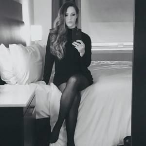 Meet your Posher, Alexandra